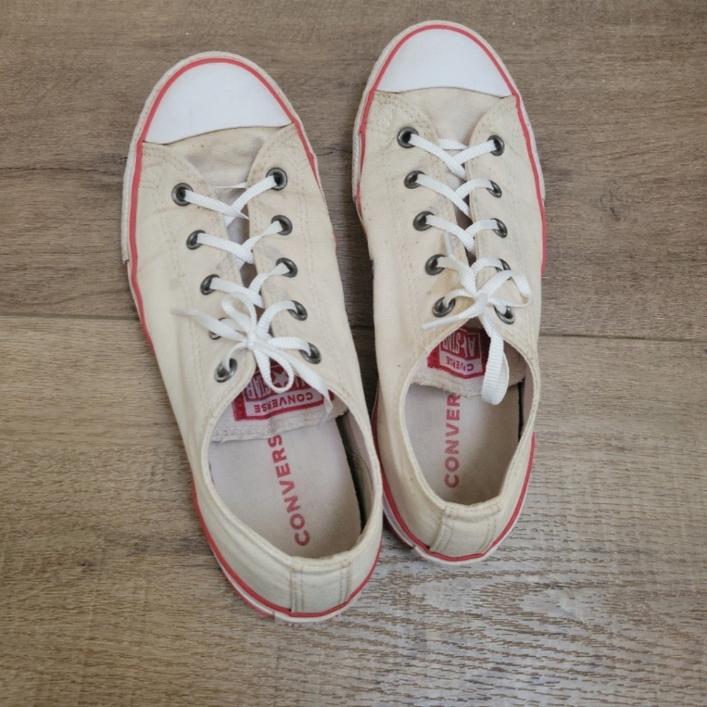 Vintage Converse size 4 in kids